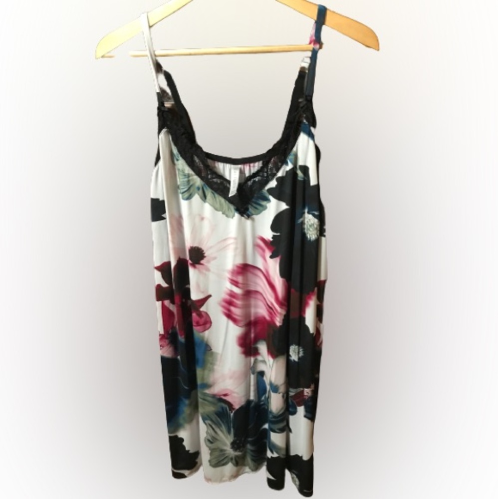 CAQICUE nightgown negligee size 26/28